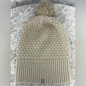Lululemon Bubble Knit Pom Beanie - Beige Oatmeal Merino Wool Blend - OS